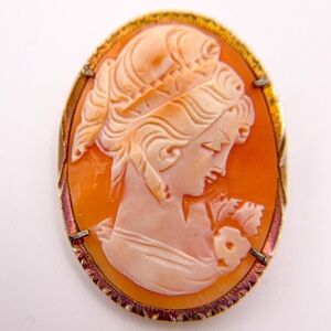 Vintage Peach Shell Carved Cameo Pendant or Brooch in Gold Plated 800 Silver